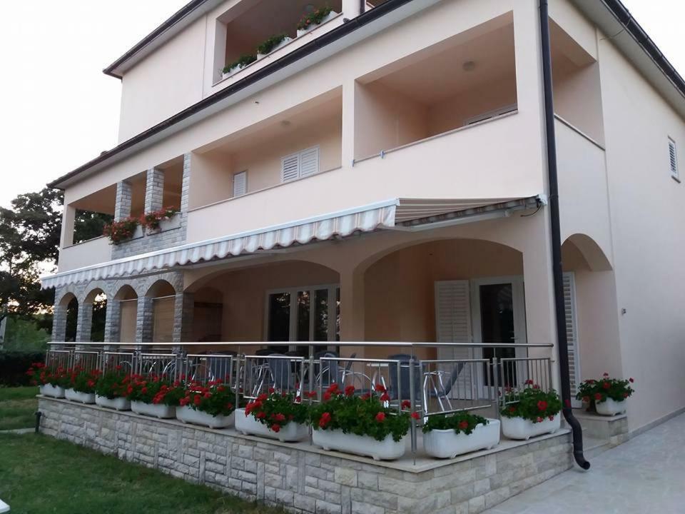Pansion Oliva Hotel Krnica Ngoại thất bức ảnh