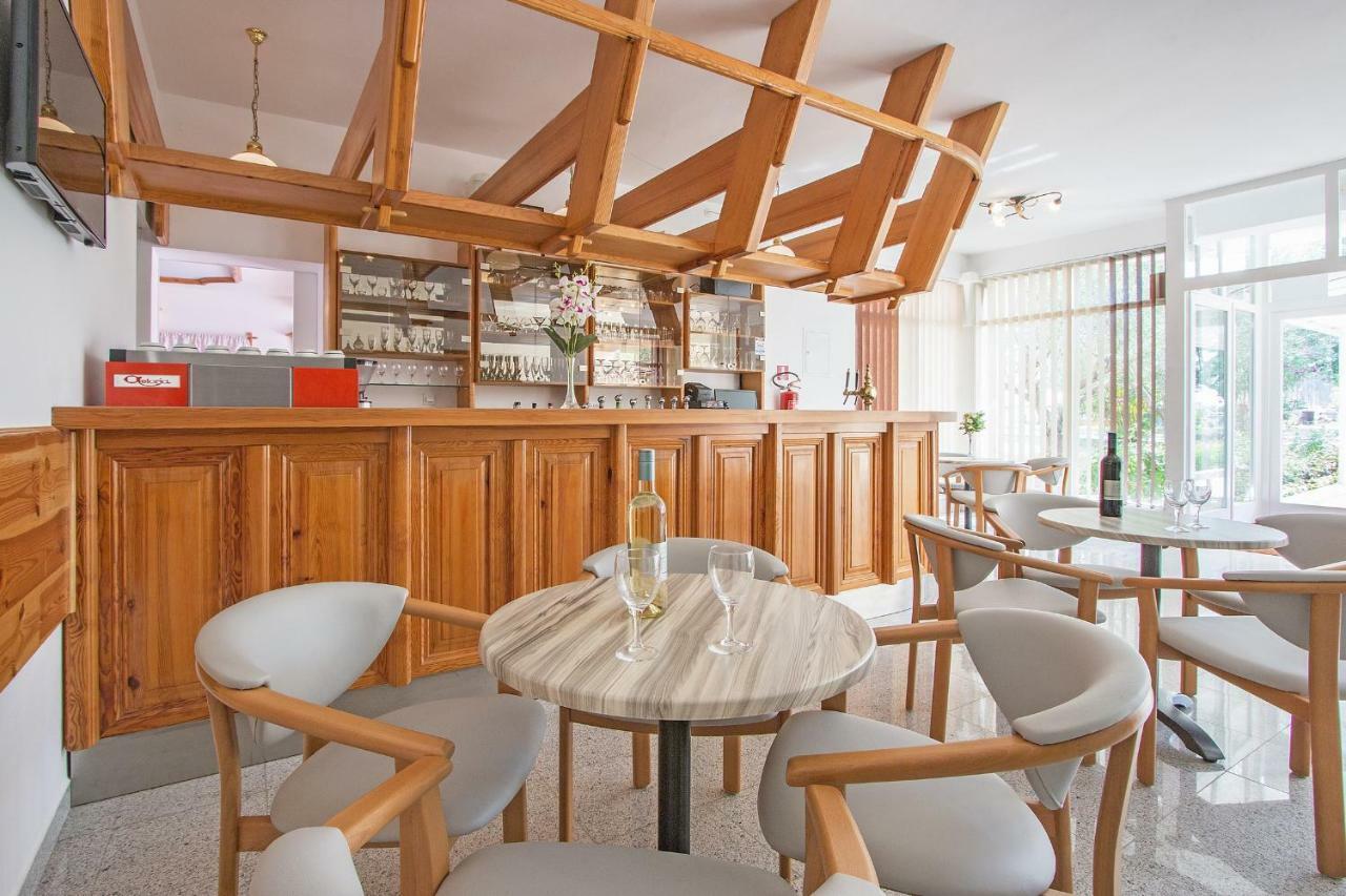 Pansion Oliva Hotel Krnica Ngoại thất bức ảnh