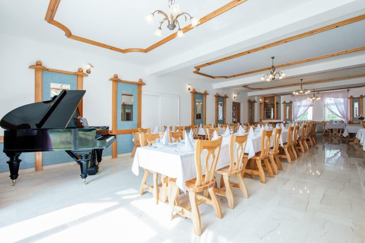 Pansion Oliva Hotel Krnica Ngoại thất bức ảnh