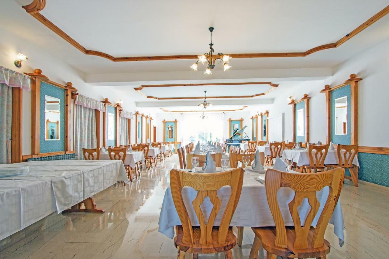 Pansion Oliva Hotel Krnica Ngoại thất bức ảnh